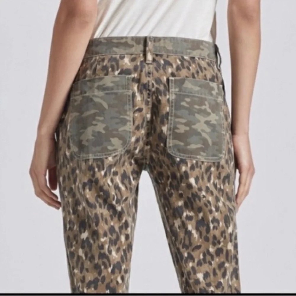 CURRENT/ELLIOT Camo Leopard Cropped Ankle Pants - Picture 10 of 14
